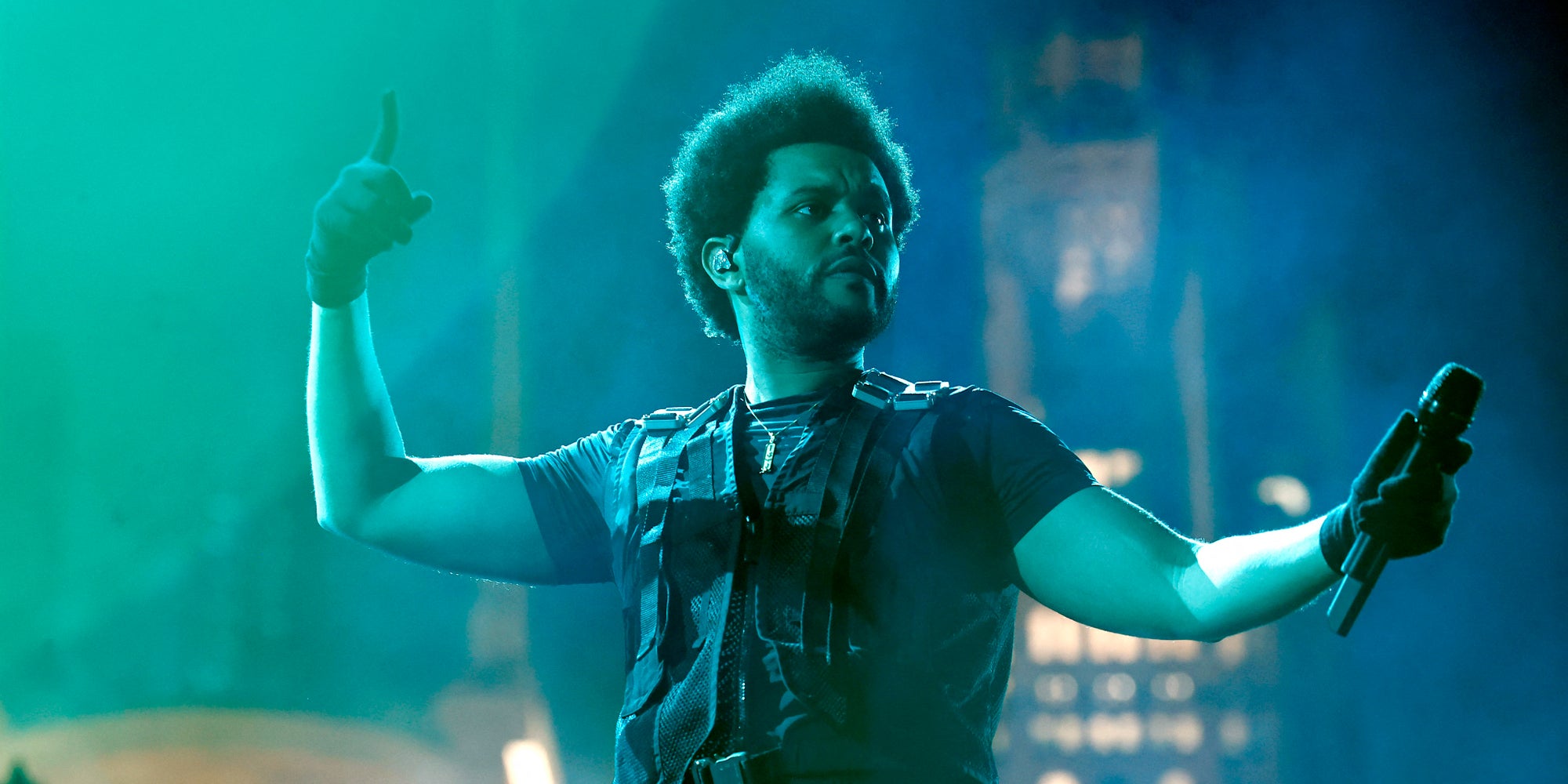 The Weeknd lors de sa tournée "After Hours Til Dawn" au SoFi Stadium, le 27 novembre 2022 à Los Angeles, Californie.