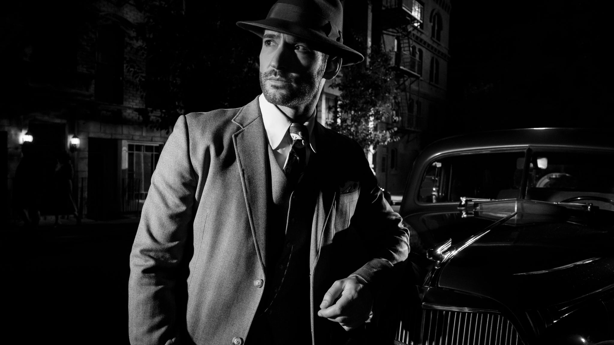 Tom Ellis la jouera rétro dans un épisode de la saison 5 de "Lucifer".