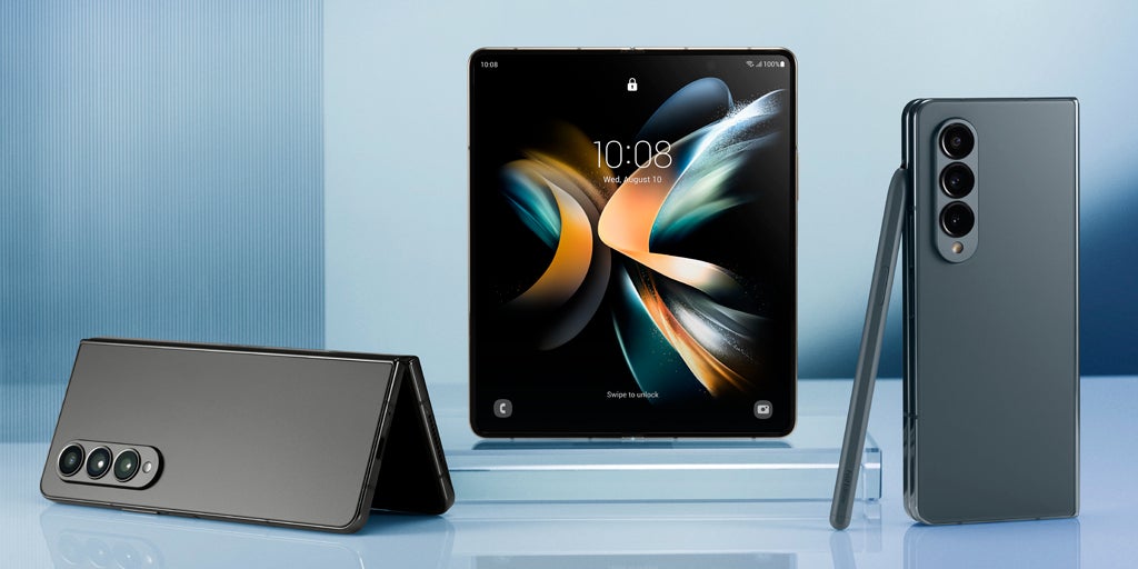 Samsung, pionnier des smartphones pliables avec notamment ses épatants Galaxy Z Fold, n'hésite pas à titiller Apple quant à son retard dans ce domaine.