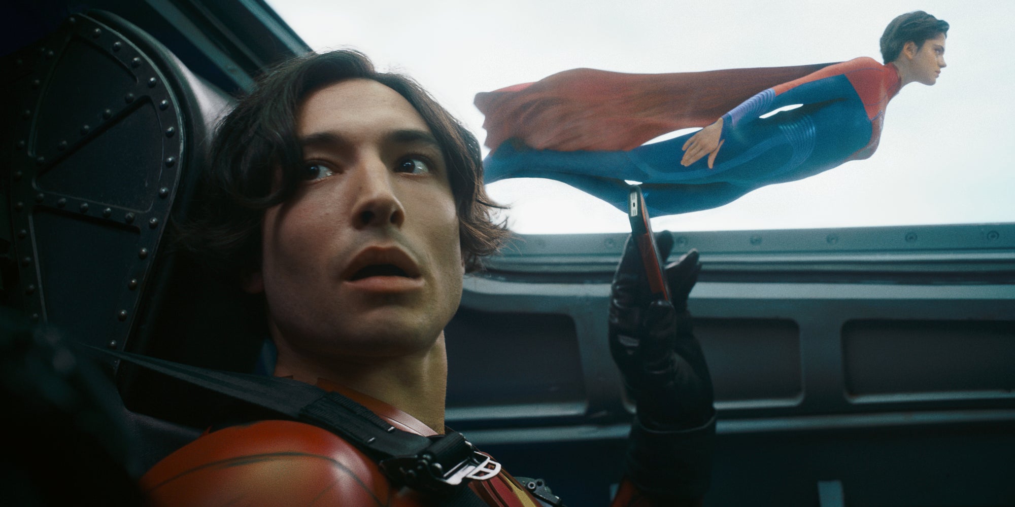 Ezra Miller incarne The Flash dans le film éponyme sorti en salles en 2023.