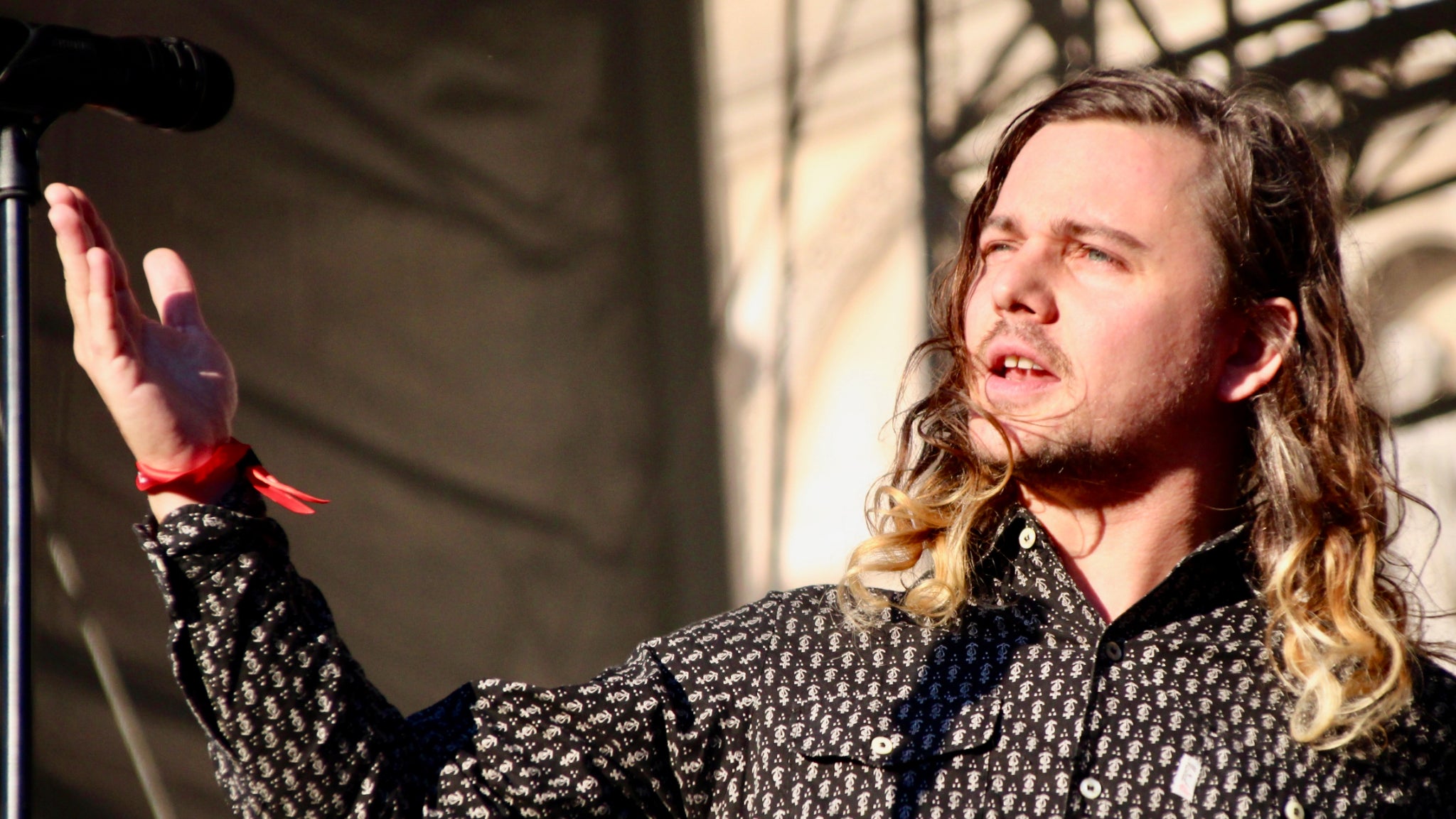 Un peu d'humour et beaucoup d'electro durant le set de Flavien Berger. Un peu d'humour et beaucoup d'electro durant le set de Flavien Berger.