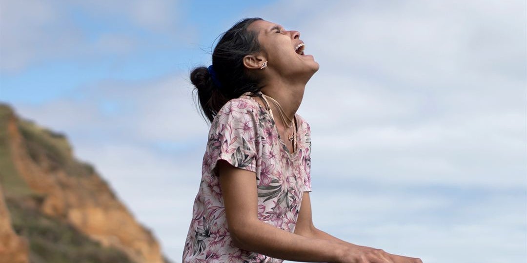 Comme Fatin (Sophia Ali) dans "The Wilds", vous risquez de crier de désespoir en apprenant la triste nouvelle...