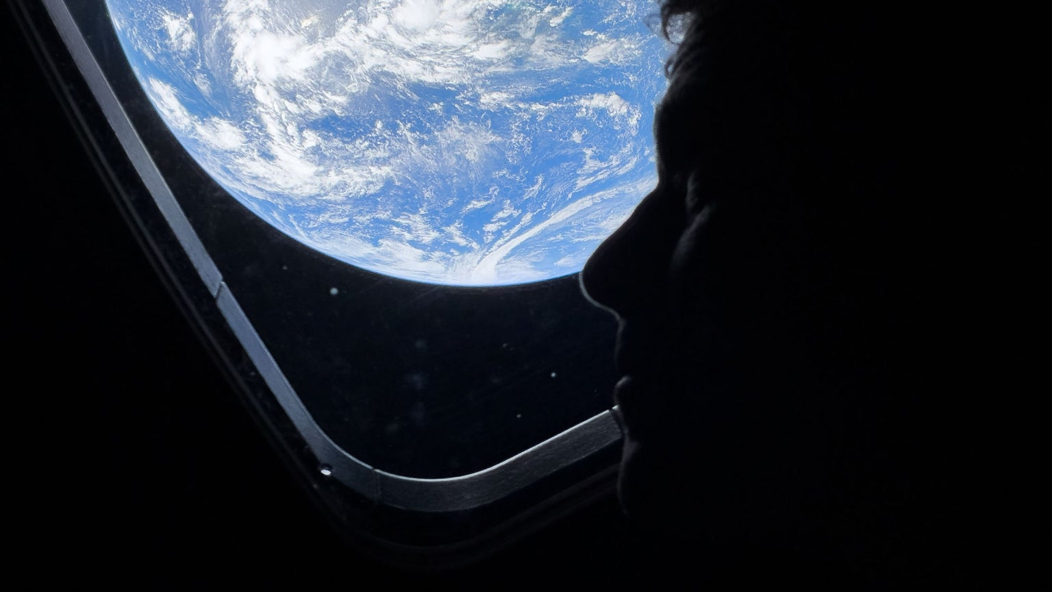 Reid Wiseman et la Terre capturés par un iPhone 17 Pro Max Reid Wiseman et la Terre capturés par un iPhone 17 Pro Max