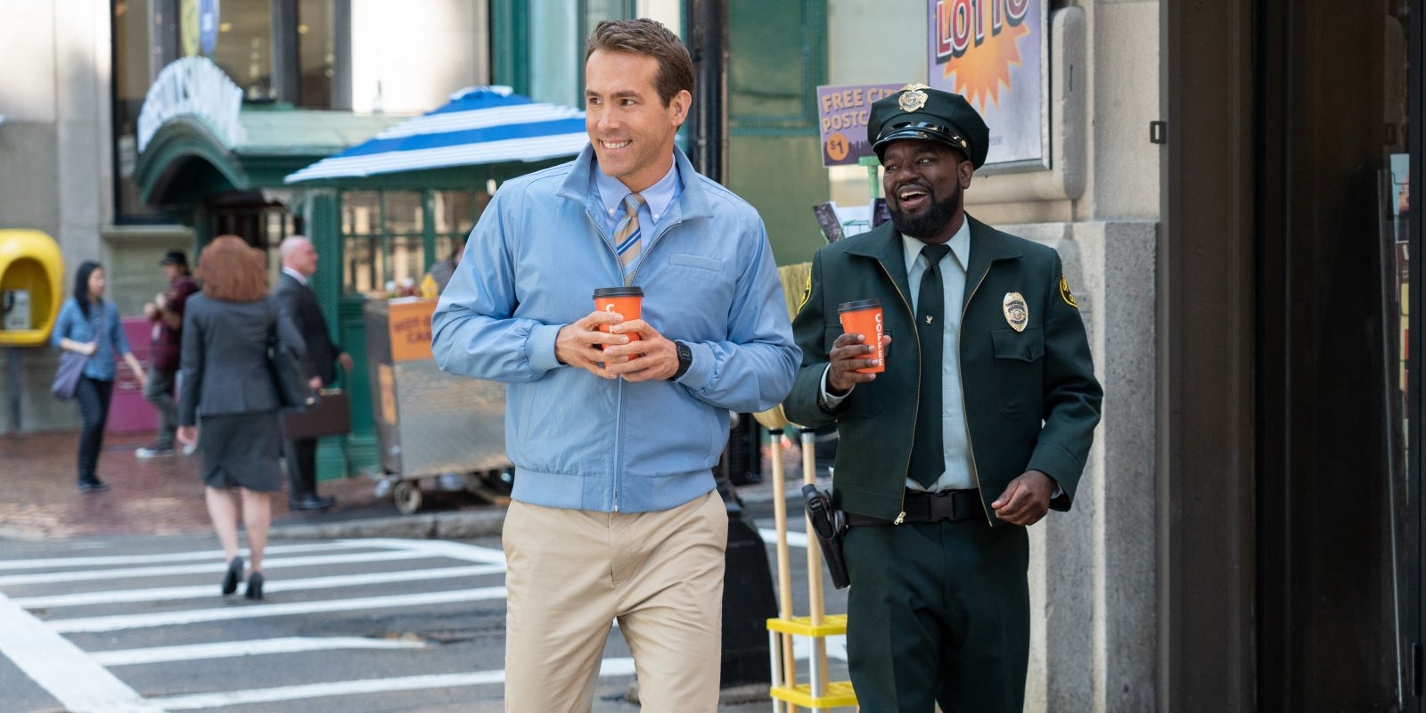 Ryan Reynolds est Guy dans Free Guy, la comédie désormais disponible sur Canal+