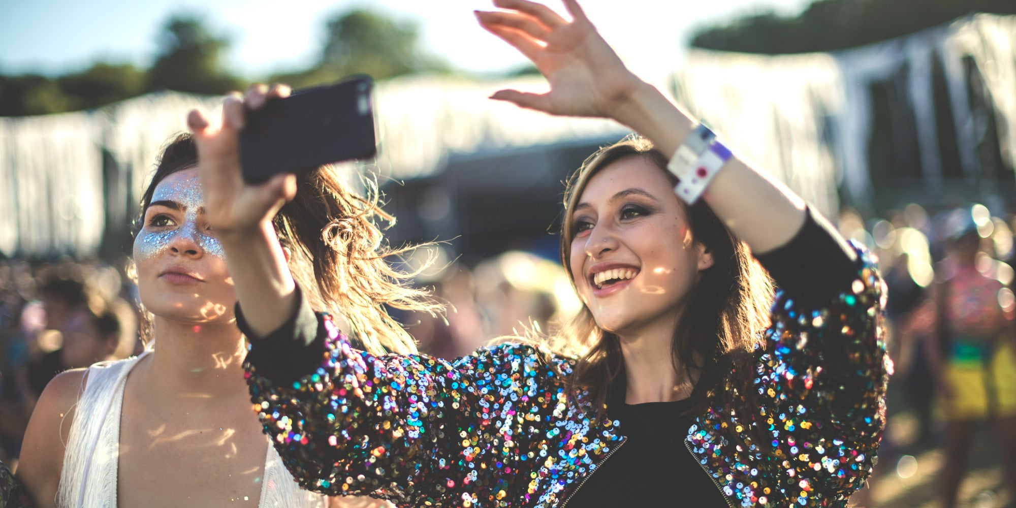 Aux États-Unis, l'ambiance survoltée d'un festival a causé le déclenchement de nombreux appels automatiques d'urgence.