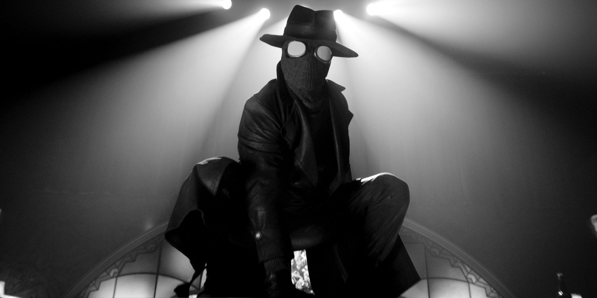 Nicolas Cage se dévoile dans la peau de Ben Reilly dans la série "Spider-Noir" sur Prime Video. 