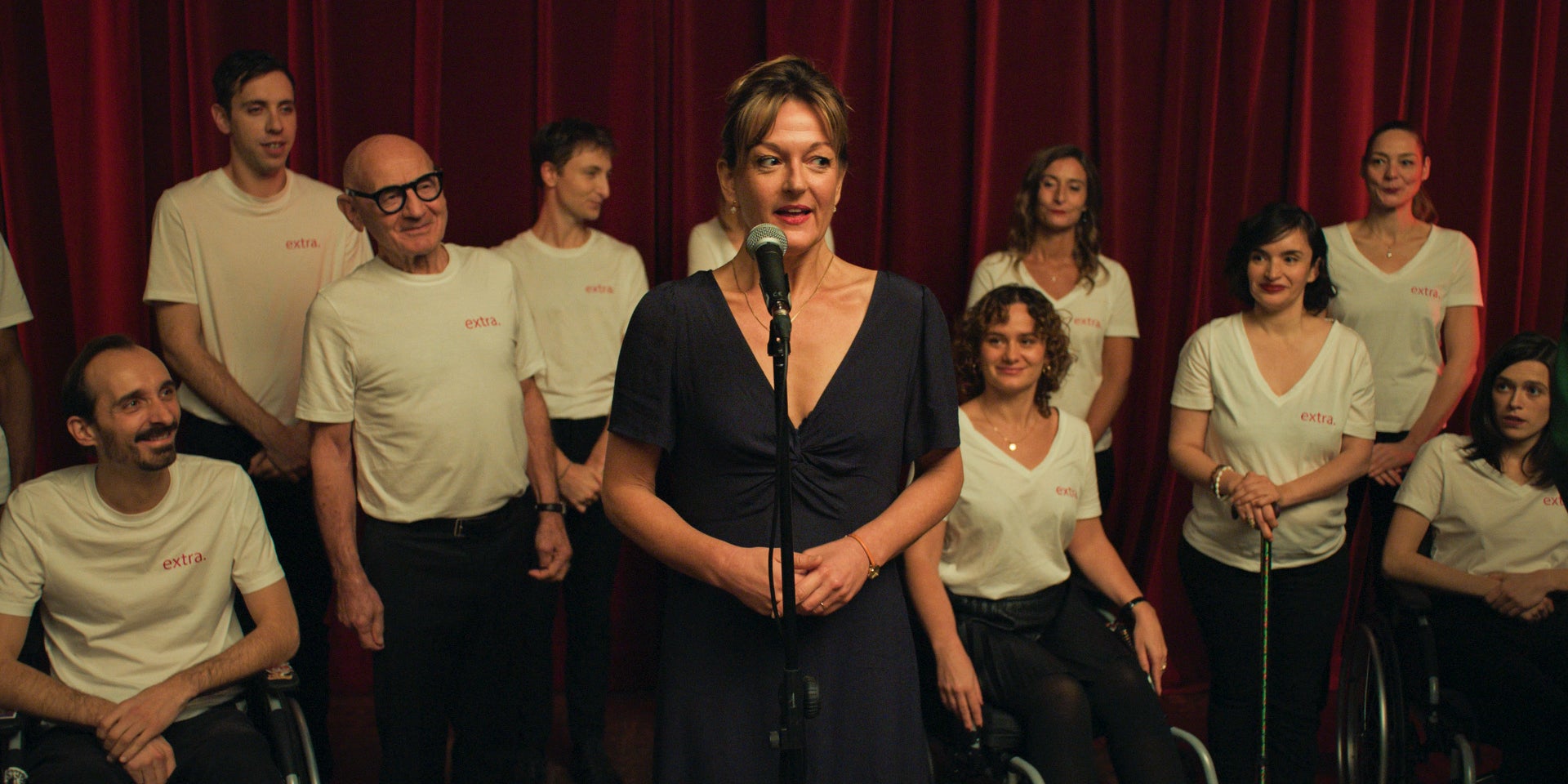 Anne Girouard dans la série ''Extra'', à découvrir sur CINÉ+OCS.