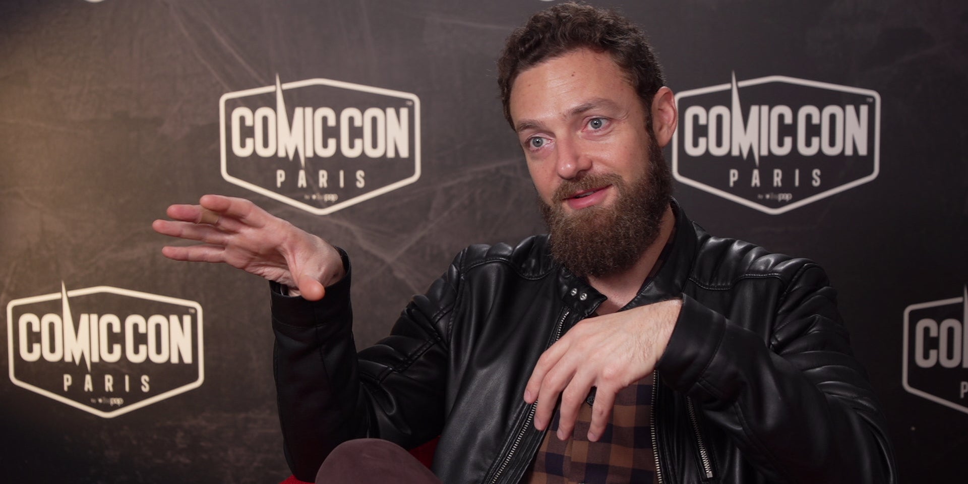 Ross Marquand se cache sous les traits de Crâne rouge, dit Red Skull, dans "Avengers : Infinity War" et "Avengers : Endgame".
