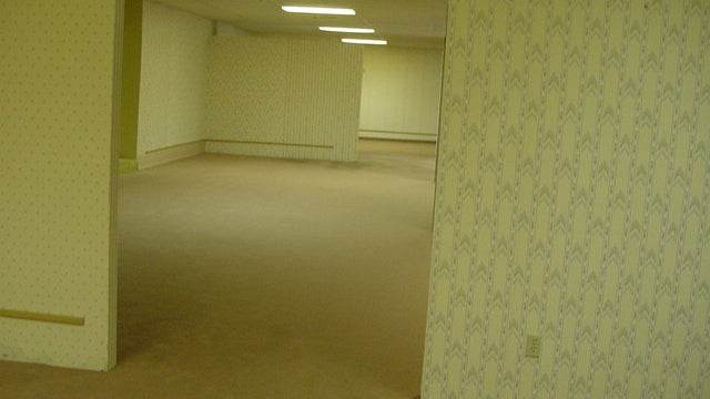 L'image originale des Backrooms postée sur 4Chan