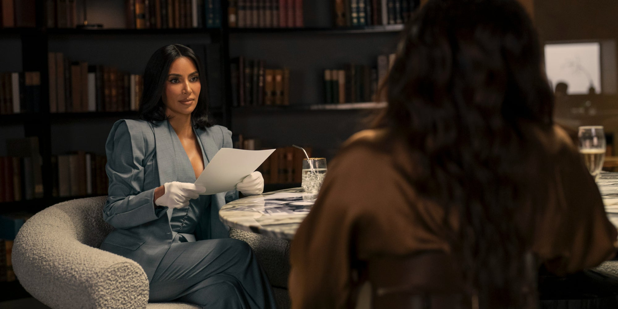 Kim Kardashian dans ''All's Fair'', à découvrir en exclusivité sur Disney+. 
