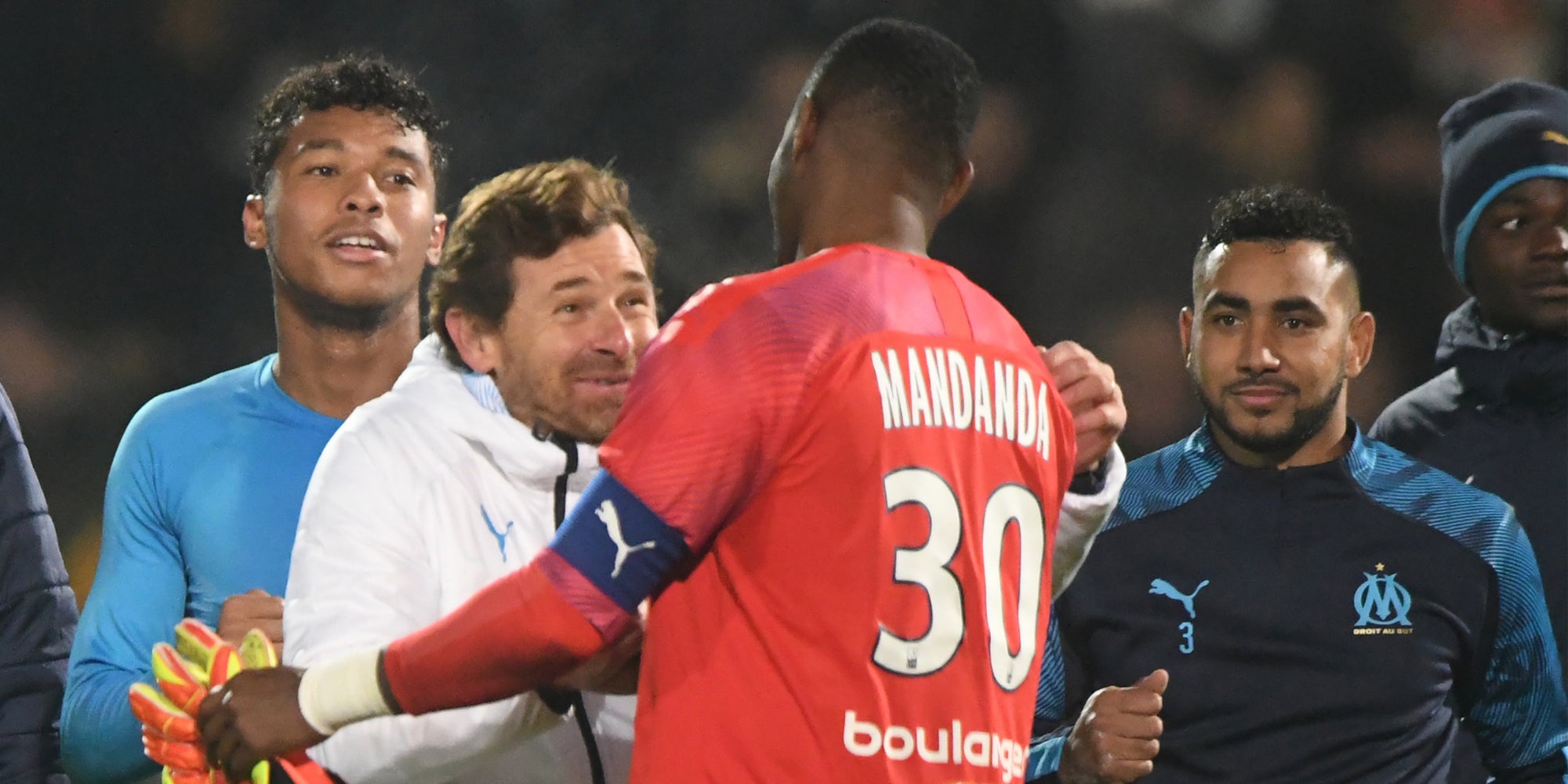 André Villas-Boas et les joueurs de l'OM à la fin du match de Ligue 1 à Angers, le 3 décembre 2019