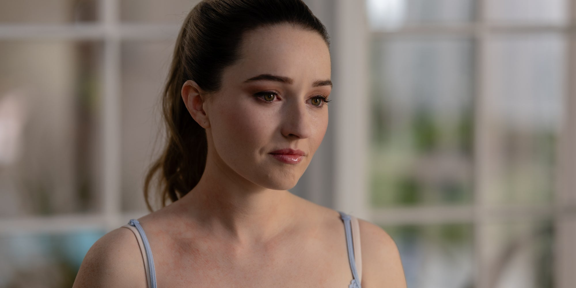 Entre manipulation, histoire vraies et dérives des réseaux sociaux, voici 7 productions à voir après ''Apple Cider Vinegar''.