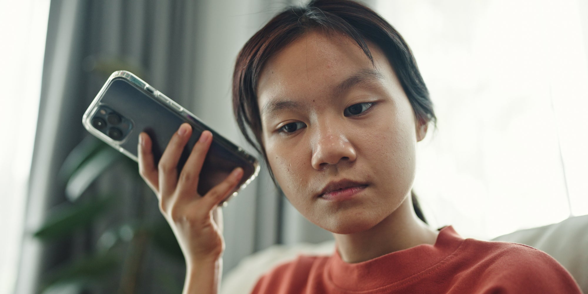 Les haut-parleurs de votre smartphone ne fonctionnent plus ? C'est peut être seulement un souci logiciel...