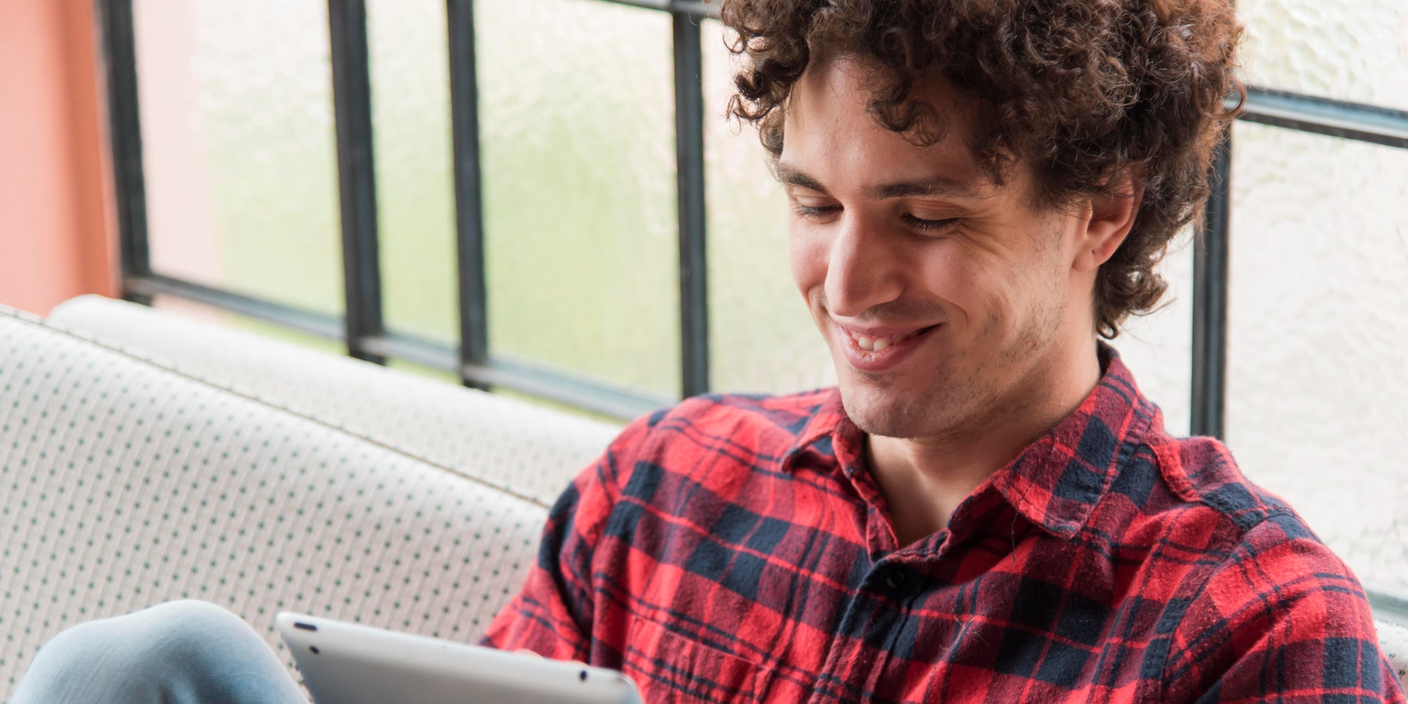 Le très haut débit accessible à prix avantageux pour les jeunes avec la Box 5G de SFR.