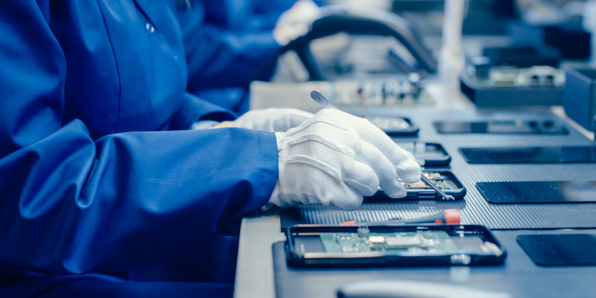 Il ne faudrait que 27 secondes à Huawei pour fabriquer un smartphone