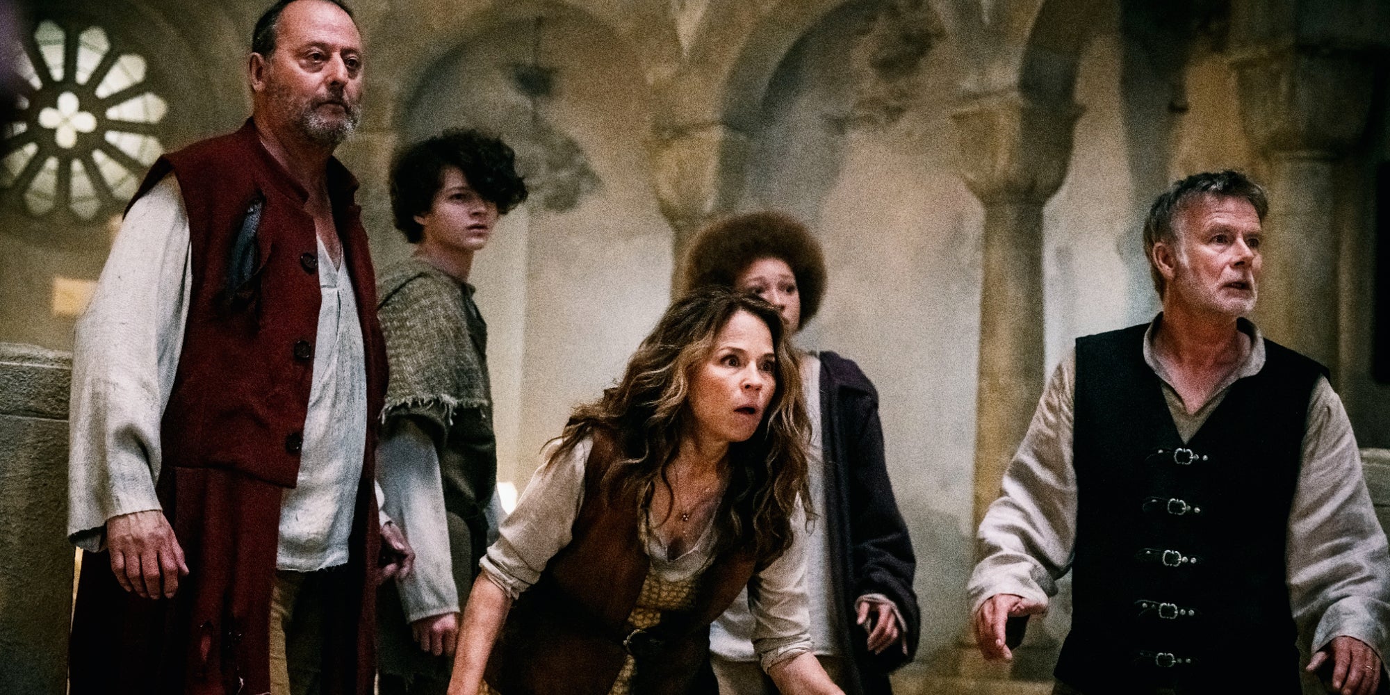 Jean Reno, Raphael Romand, Lisa Do Couto, Suzanne Clément et Franck Dubosc dans le film "Loups-Garous".