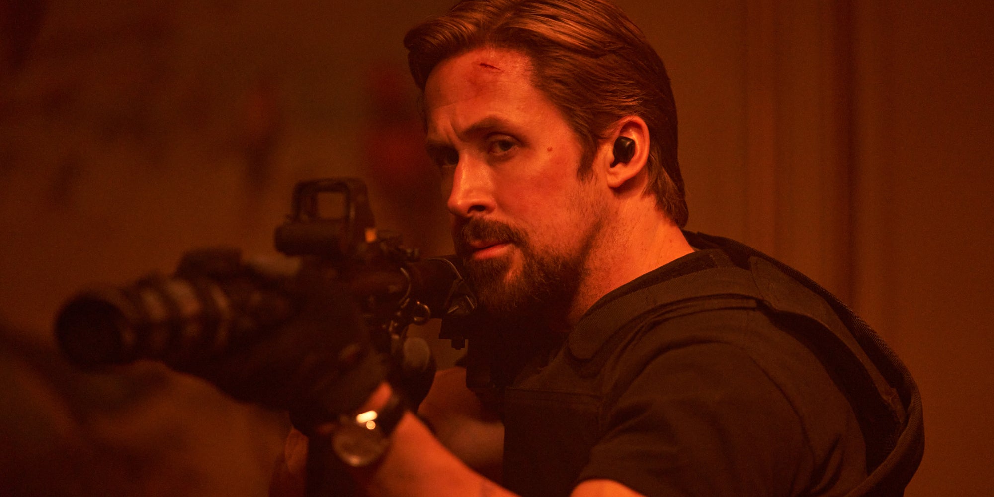 Ryan Gosling dans la peau de l'agent Court Gentry, alias Sierra Six, dans "The Gray Man", à voir en exclusivité sur Netflix.