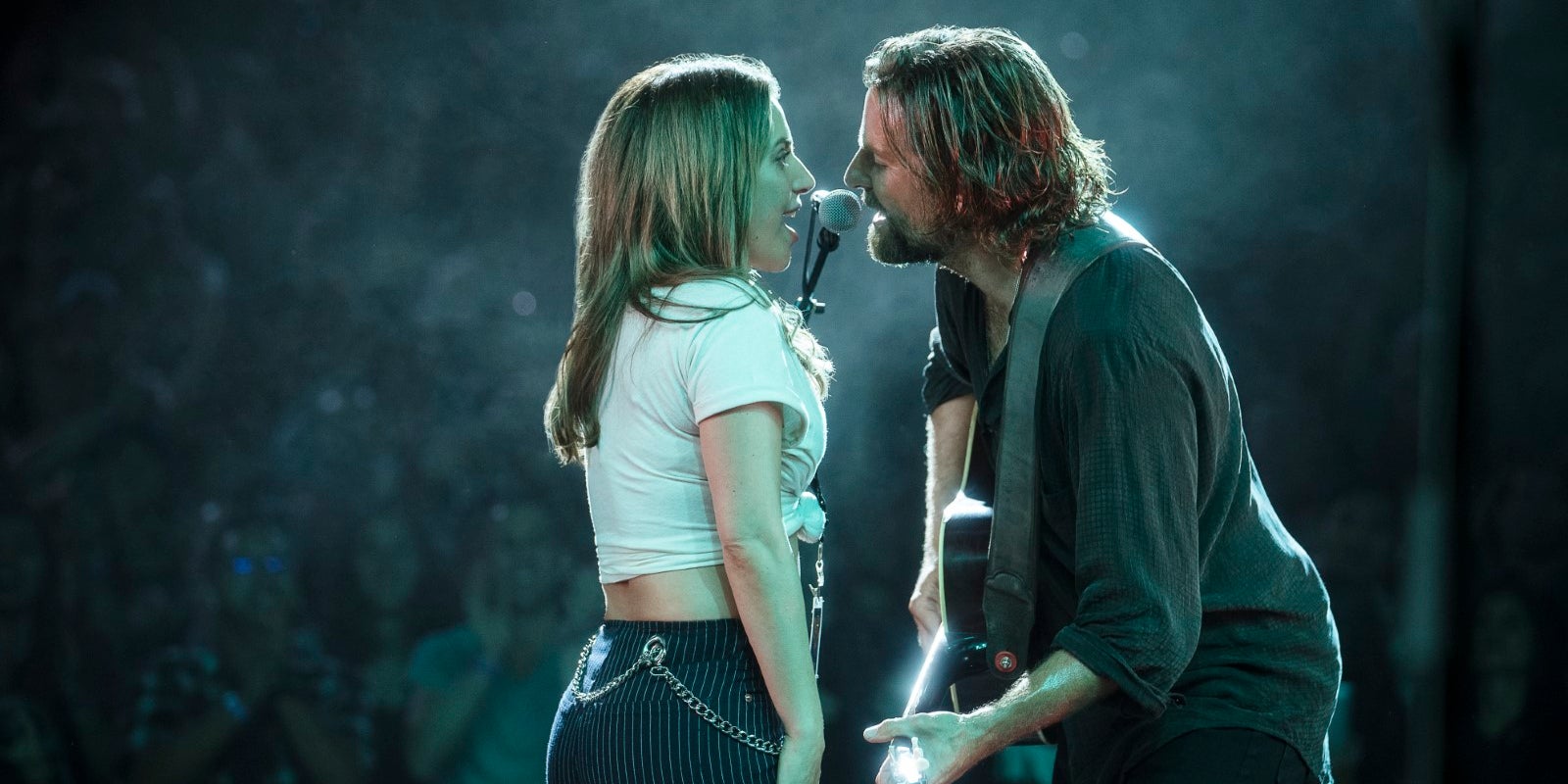 Lady Gaga et Bradley Cooper dans A Star Is Born.