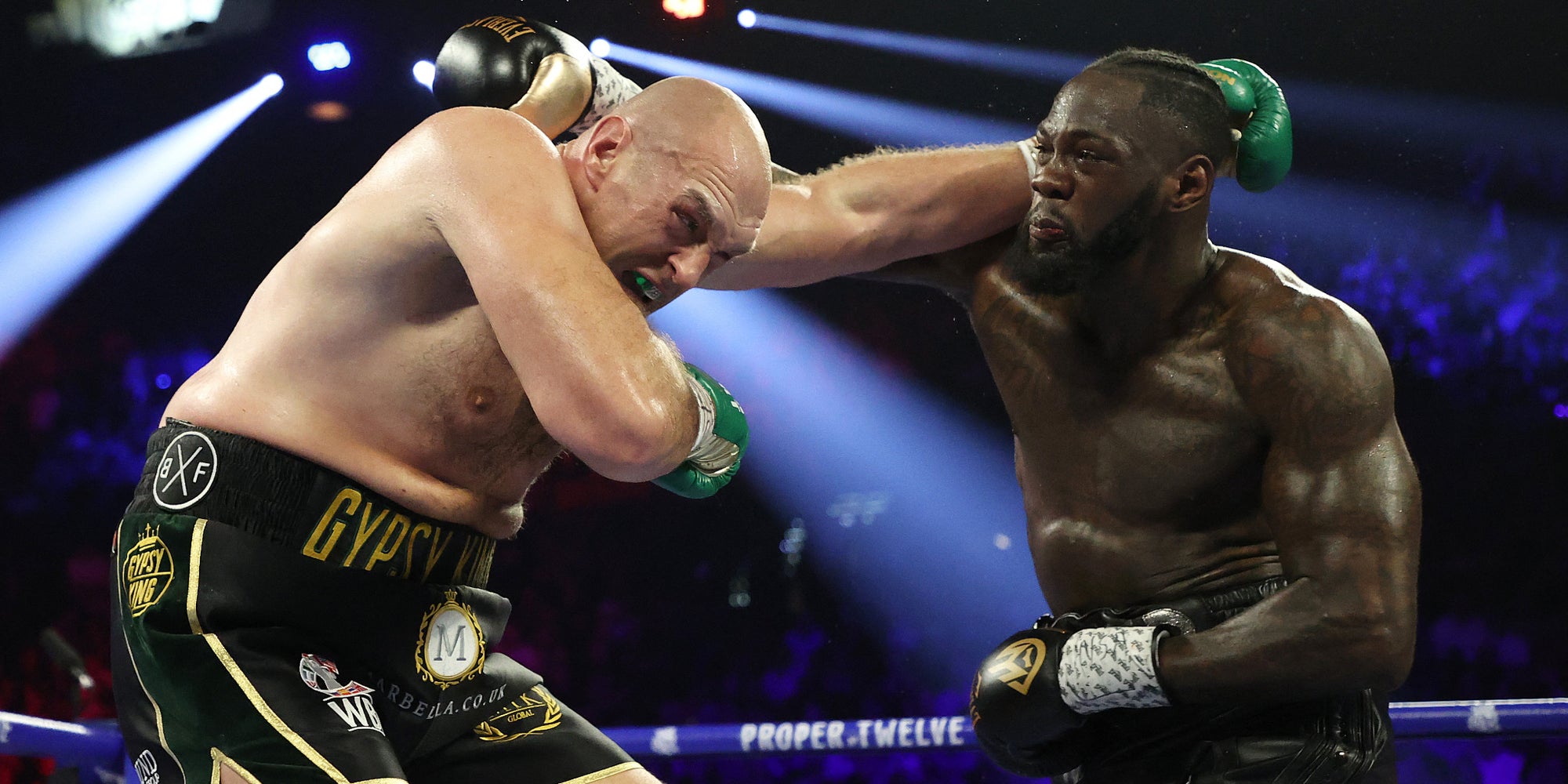 Tyson Fury (à gauche) contre Deontay Wilder, le 22 février à Las Vegas, États-Unis