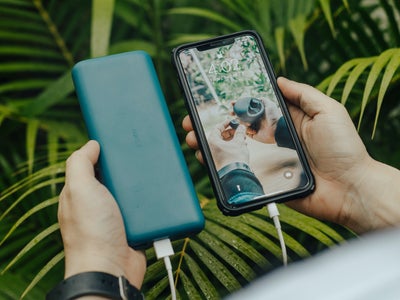 A-t-on le droit d’utiliser une batterie externe en avion ?