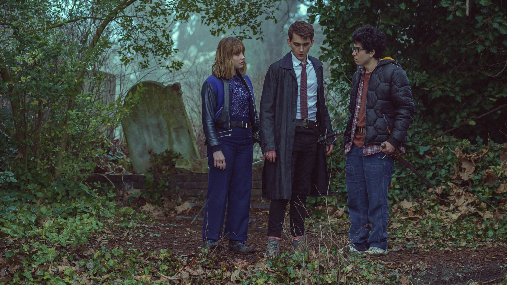 Lucy, Lockwood et George, les agents traqueurs de créatures surnaturelles. Lucy, Lockwood et George, les agents traqueurs de créatures surnaturelles.