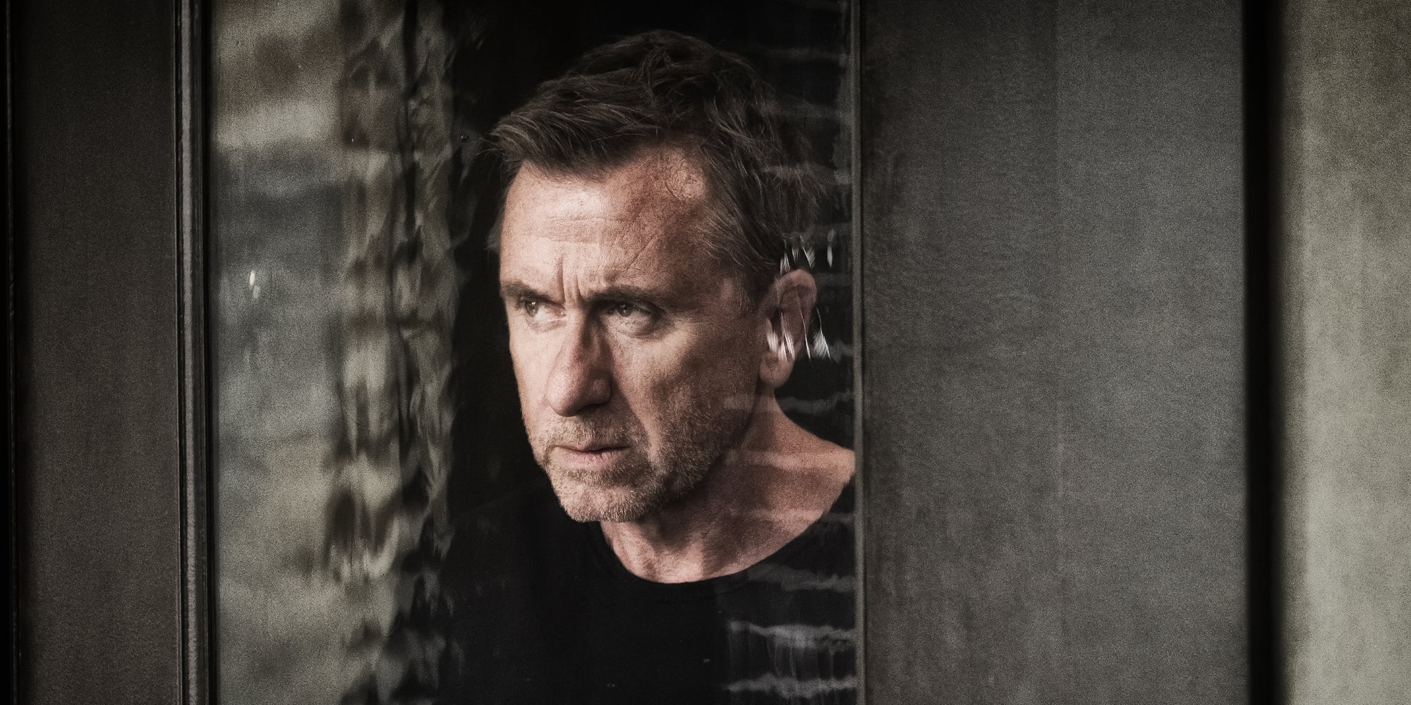 Tim Roth est Jim Worth dans la série Tin Star, désormais disponible sur OCS
