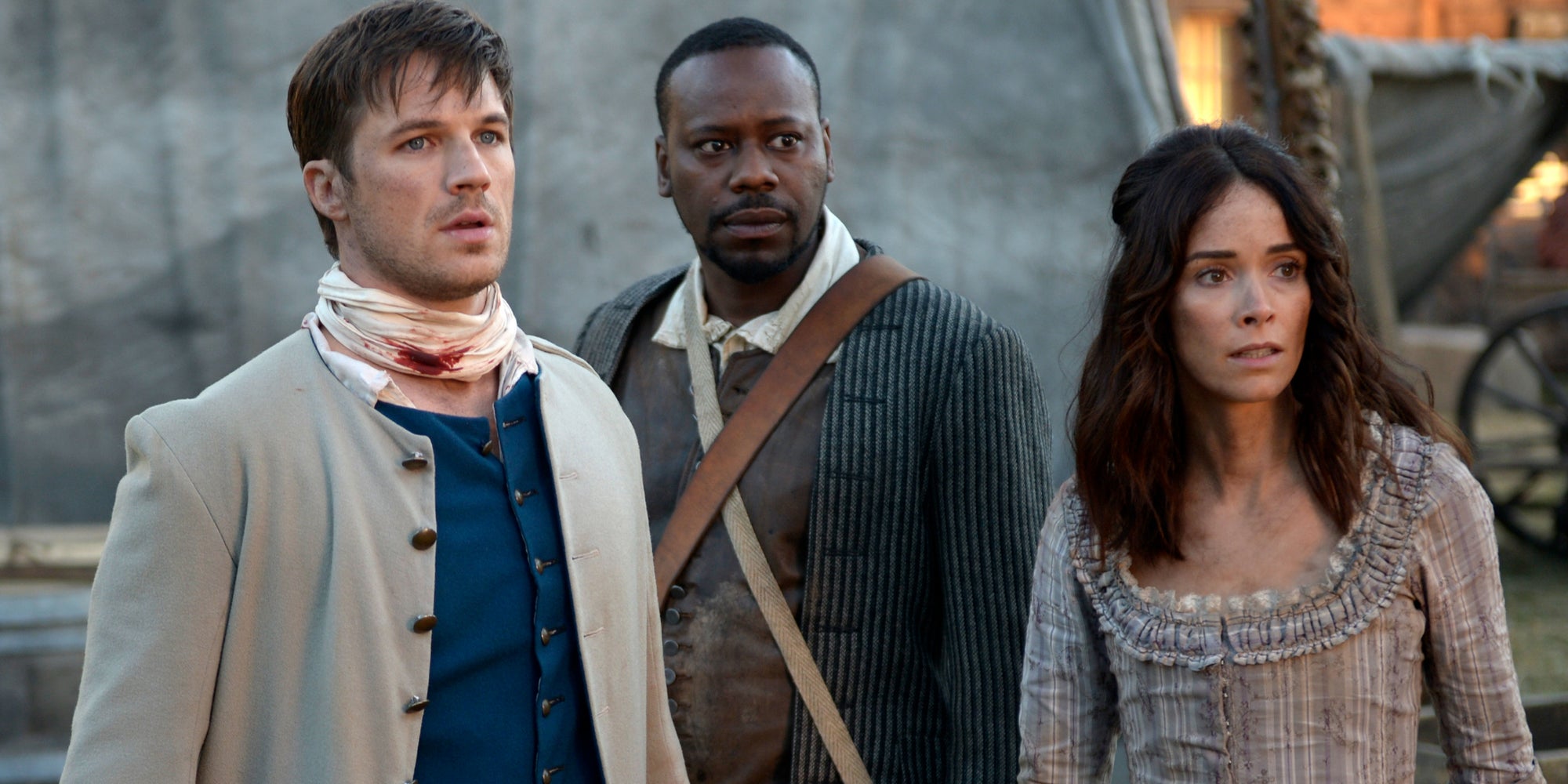 Abigal Spencer, Matt Lanter et Malcom Barrett vous font voyager dans le temps avec la série Timeless diffusée sur SYFY. 