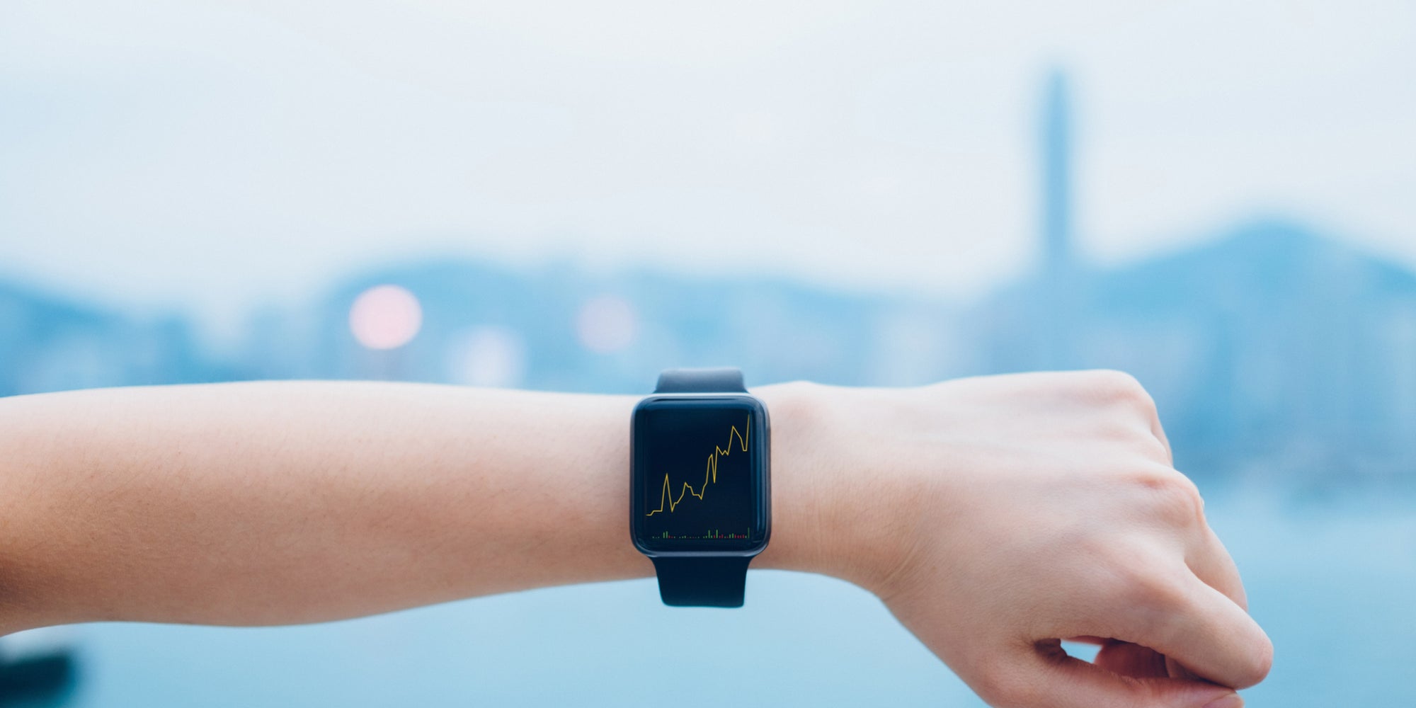 Sera-t-il bientôt possible de déceler la maladie de Parkinson grâce à sa montre connectée ?