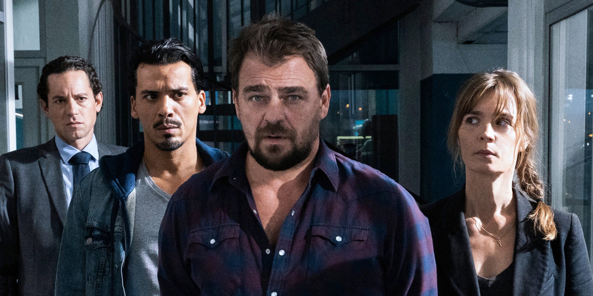 Valentin Merlet, Tewfik Jallab, Thierry Godard et Caroline Proust dans la saison 8 d'Engrenages.