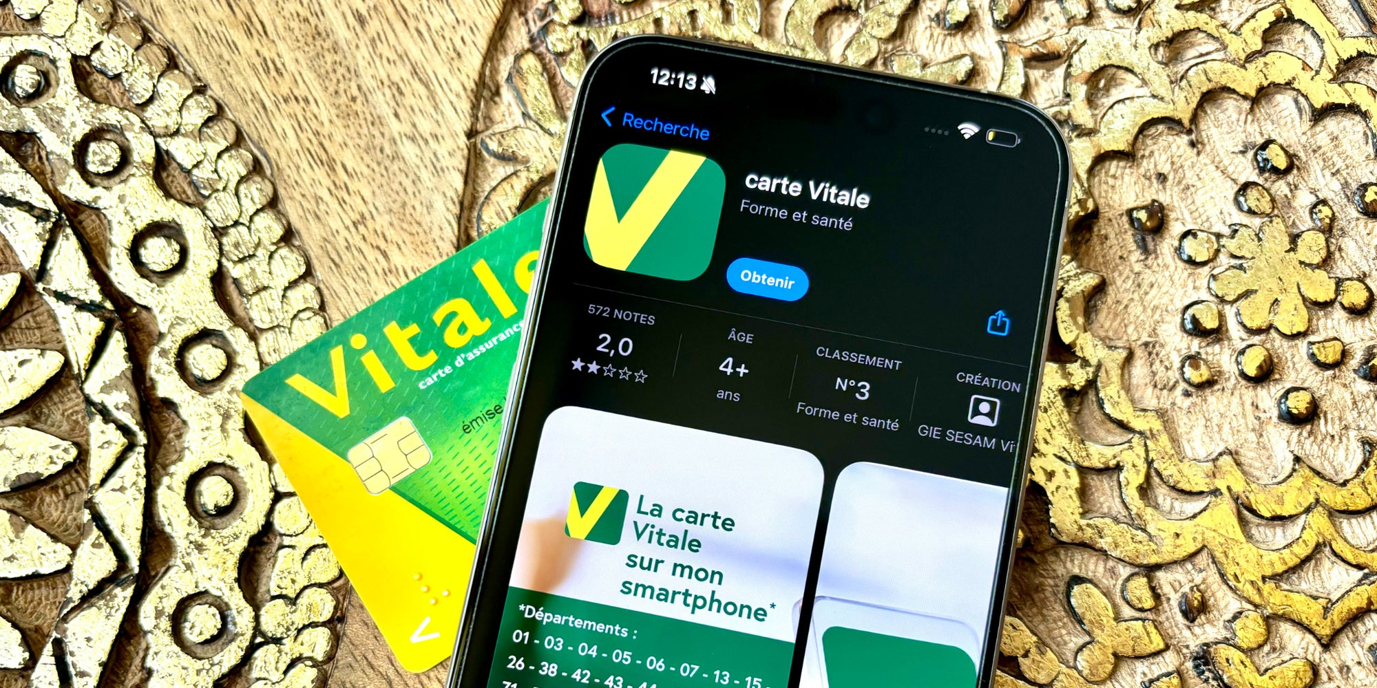 Voici la marche à suivre pour numériser sa carte Vitale sur son smartphone.