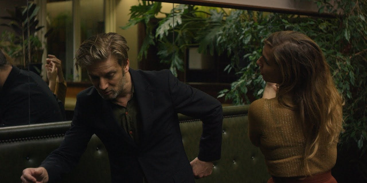 Bertrand Belin et Barbara Carlotti dans le clip de Lentement