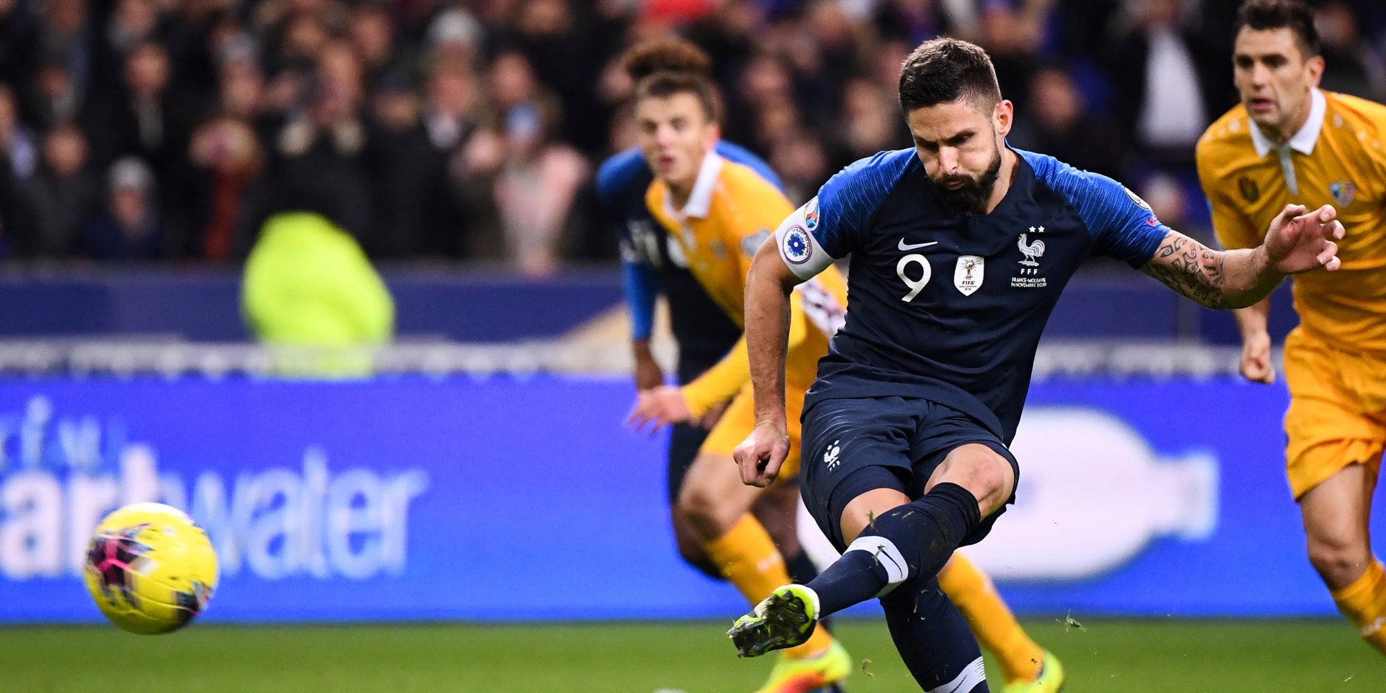 Olivier Giroud sous le maillot de l'équipe de France lors de France - Moldavie, le 14 novembre 2019