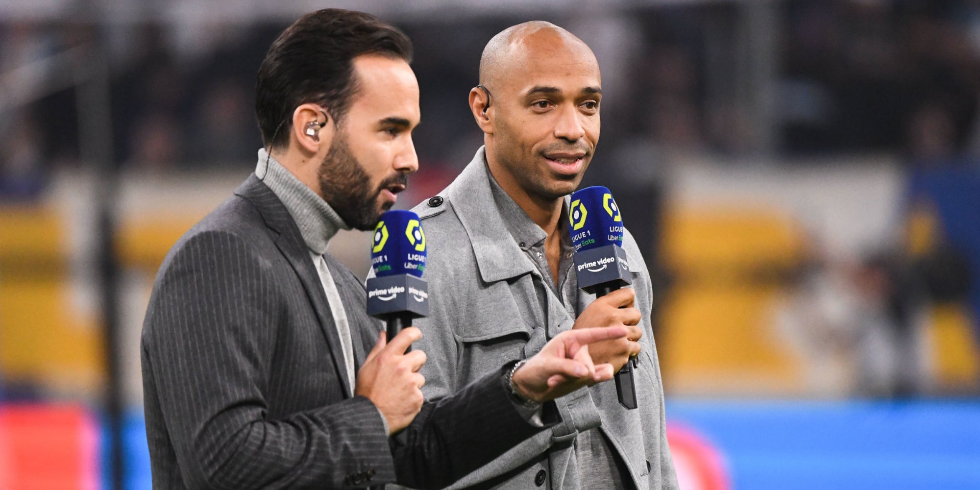 Thibault Le Rol et Thierry Henry, le duo de choc d'Amazon Prime Video lors du classico de Ligue 1 OM - PSG au stade Vélodrome, à Marseille, le 21 octobre 2021.