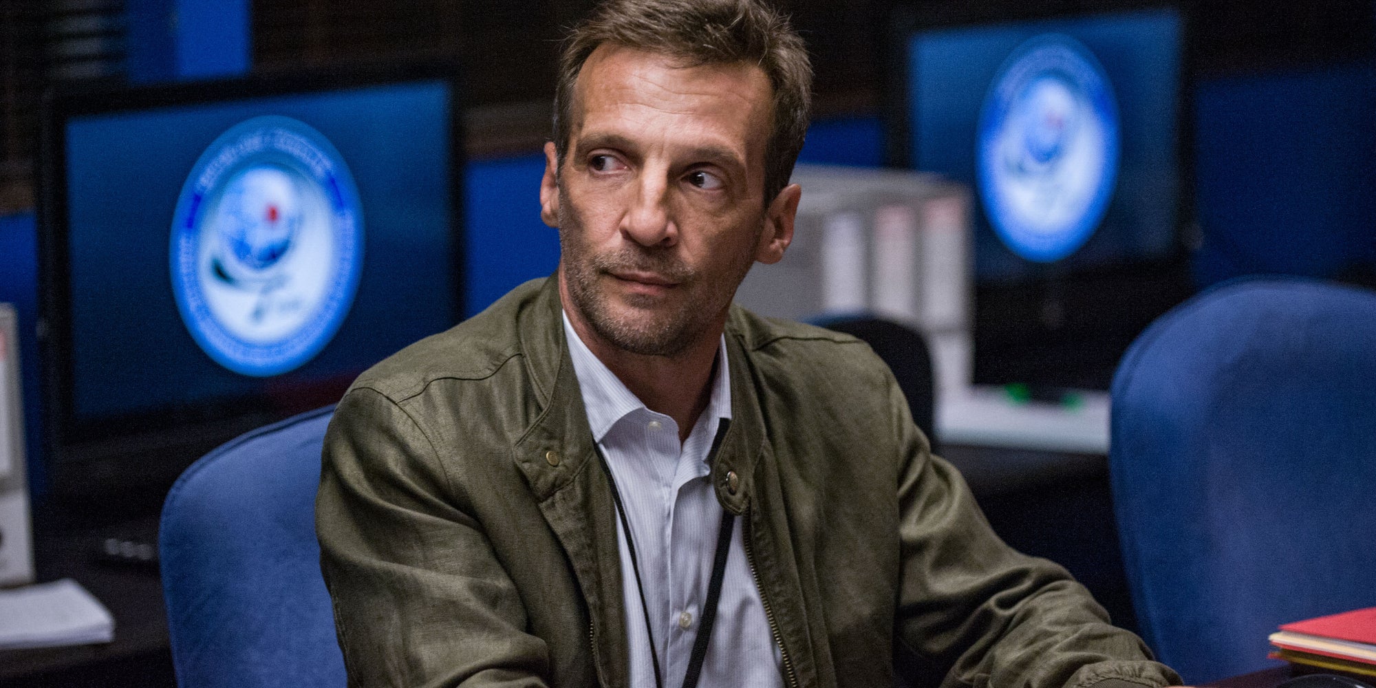Mathieu Kassovitz dans la série originale Canal+ "Le Bureau des Légendes".