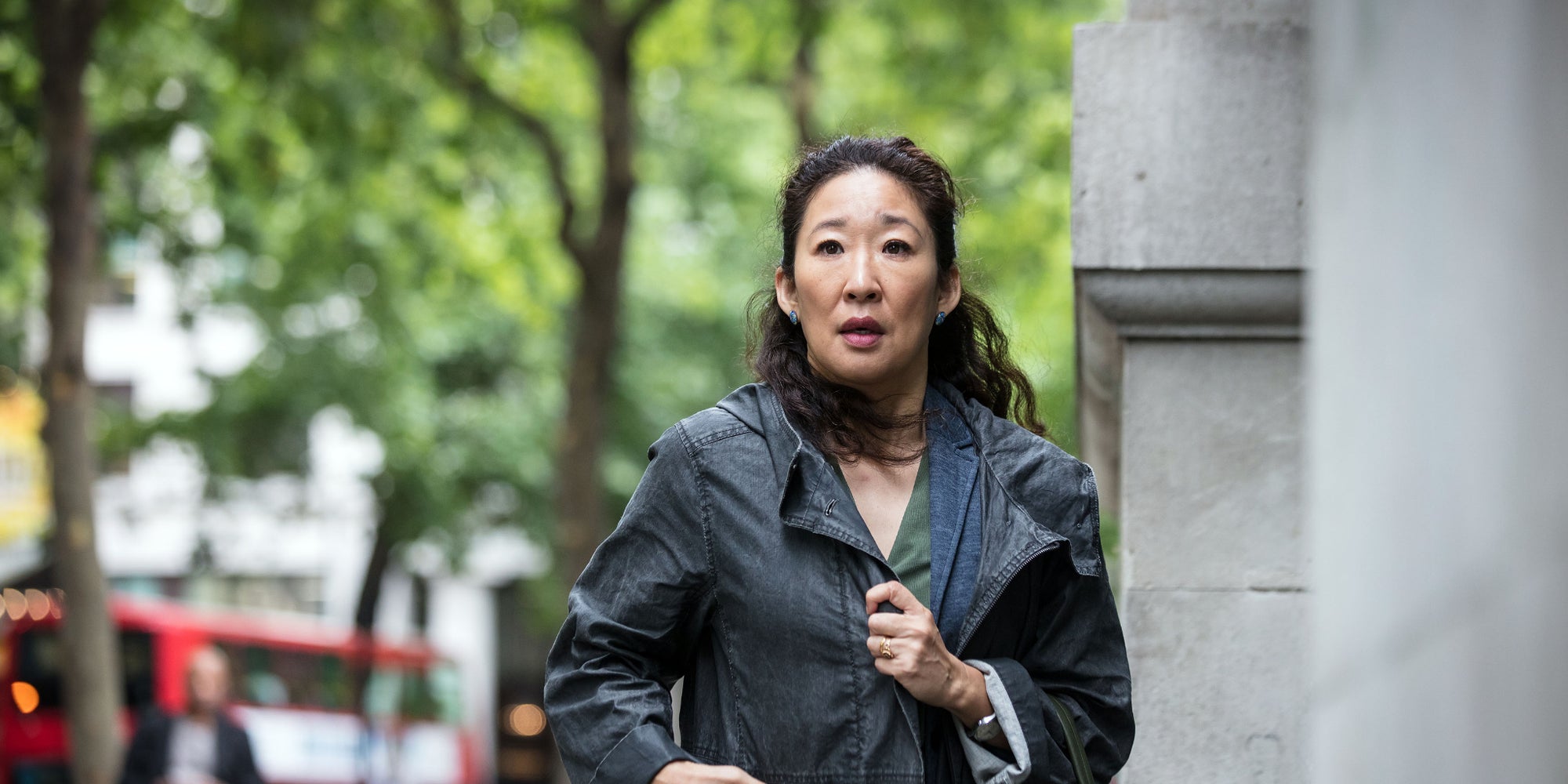 Sandra Oh, dans la série Killing Eve, série nommée aux Emmy Awards 2019.