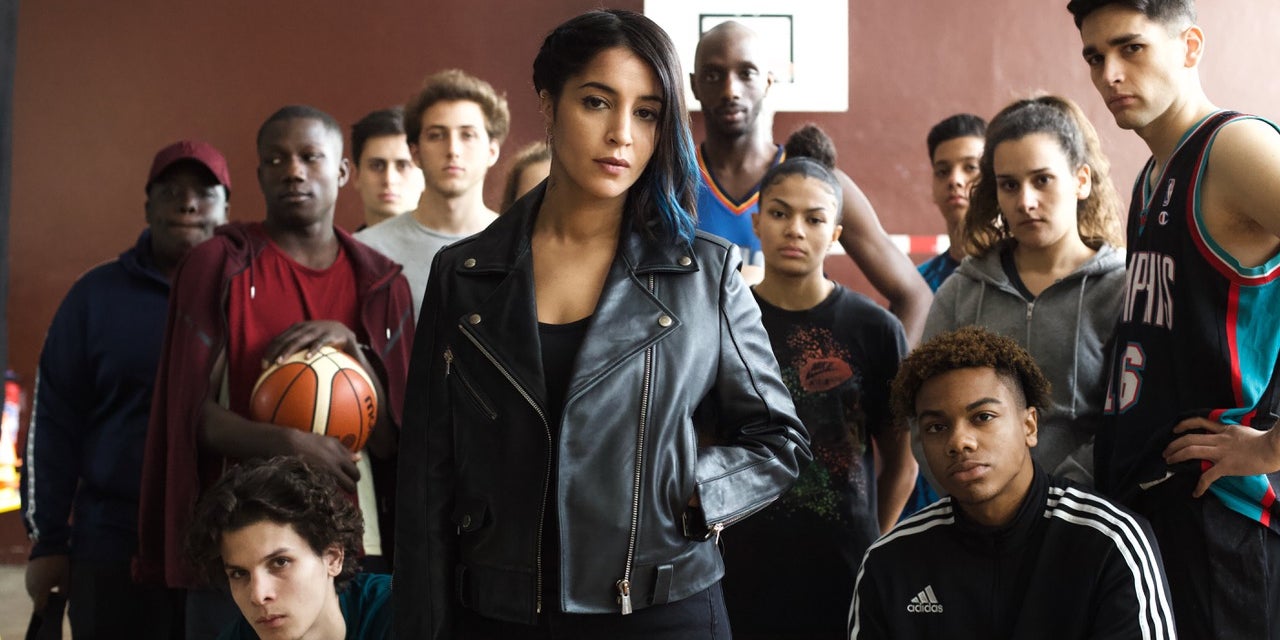 Leïla Bekhti comme vous ne l'avez jamais vue, dans "Comment je suis devenu super-héros"...