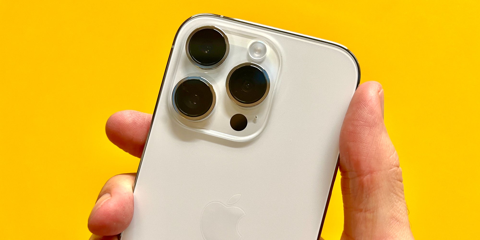 L'iPhone 14 Pro, dans son coloris Argent.