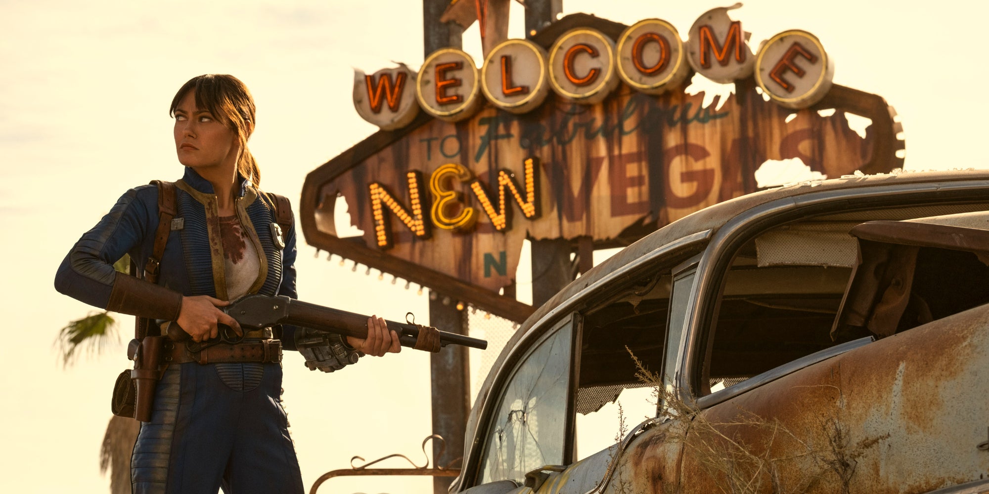 Ella Purnell (Lucy MacLean) dans la saison 2 de "Fallout", disponible dès le 17 décembre sur Prime Video. 