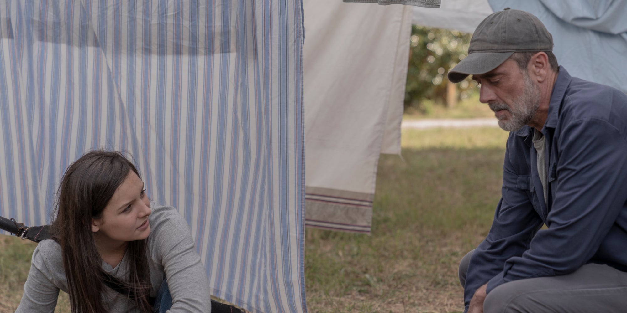 Ancien grand méchant de la série The Walking Dead, Negan est devenu gentil, avant de rejoindre les Chuchoteurs. À moins que...