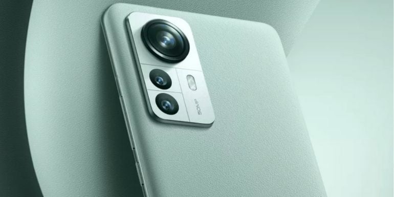 Ici, le Xiaomi 12 dévoilé lors de la conférence du 28 décembre 2021