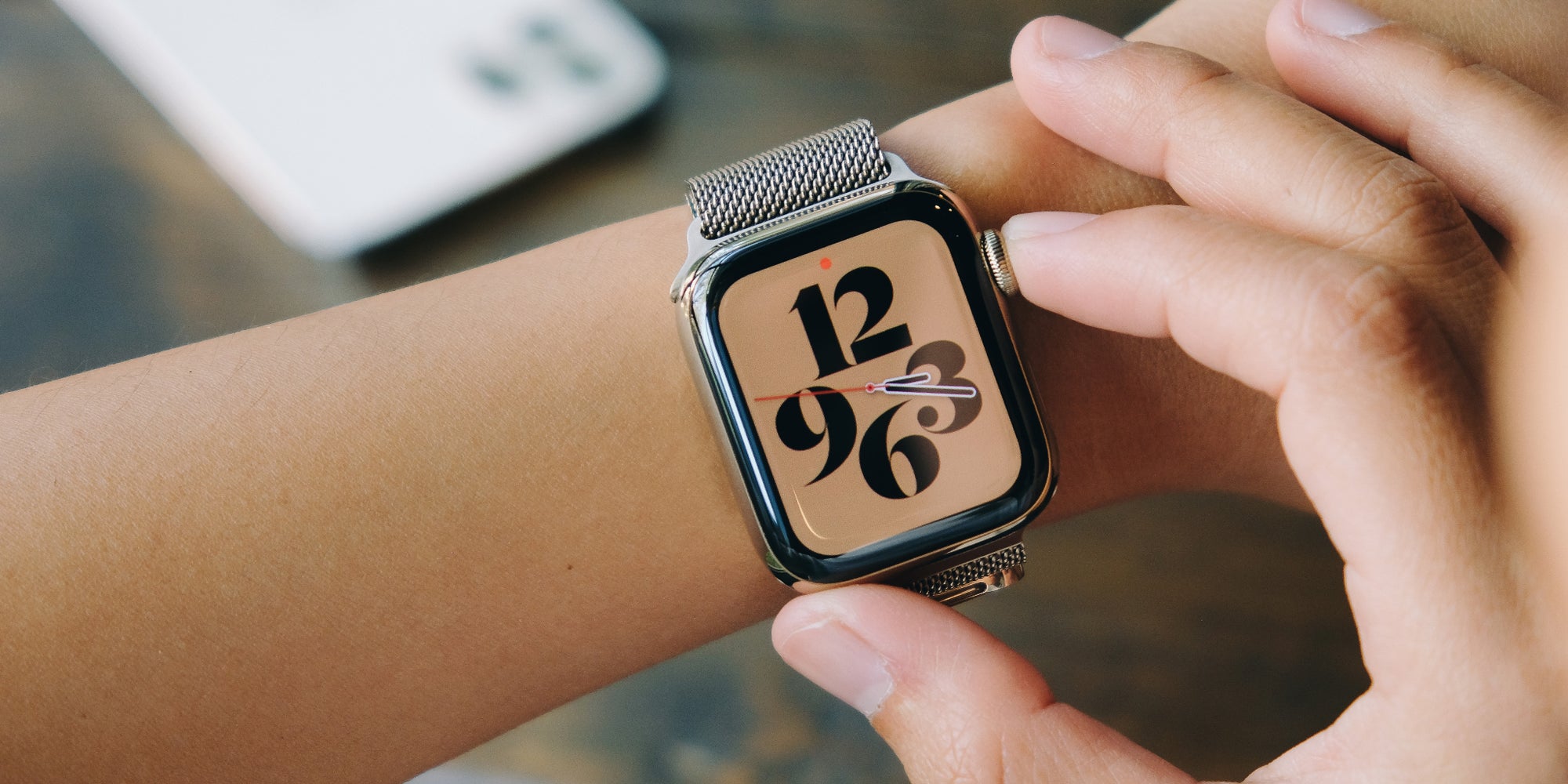 Même la toute dernière Apple Watch Series 6 évolue encore grâce aux mises à jour !