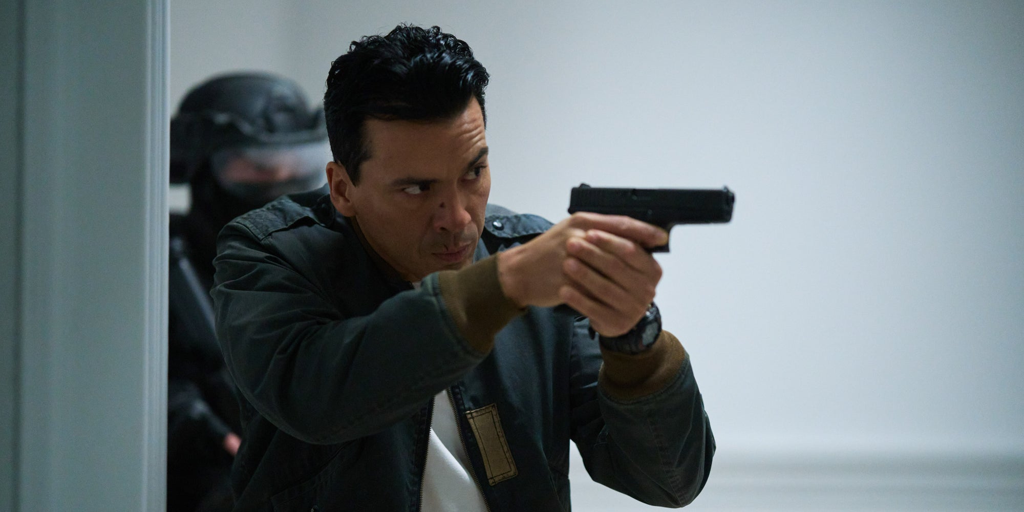 Tewfik Jallab dans ''Paris Has Fallen'', nouvelle série signée Canal+.