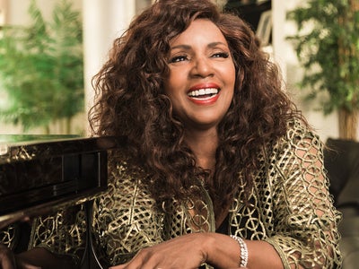 Gloria Gaynor : l'interprète de I Will Survive se dévoile dans un documentaire sur Canal+ Docs