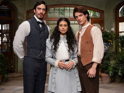 Mal d’amour sur Netflix : de quoi s’inspire la série romantique et historique venue du Mexique ?