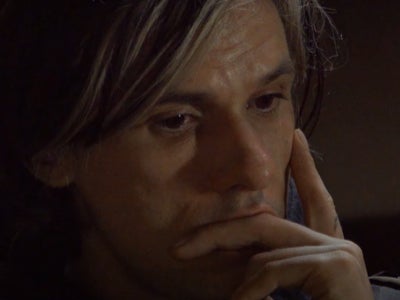 Orelsan dévoile “Yoroï, un an dans l’armure” : son nouveau documentaire arrive sur Prime Video