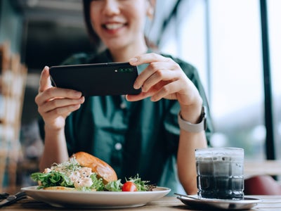 Insolite : nos smartphones bientôt capables de nous avertir quand nos aliments sont avariés ?