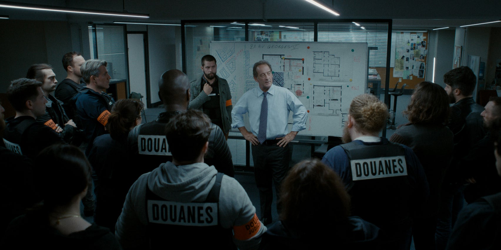 Vincent Lindon incarnant Simon Weynachter dans la série ''D'Argent et de Sang'' sur Canal+.