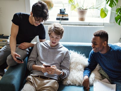 Comment partager son wifi facilement avec l’appli SFR & Moi ?