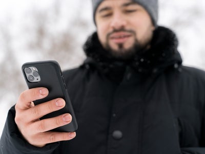 Apple estime que les protections d’écran pour iPhone sont désormais inutiles