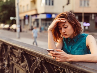 Bluejacking, bluebugging, ou bluesnarfing : comment se prémunir des attaques Bluetooth ?